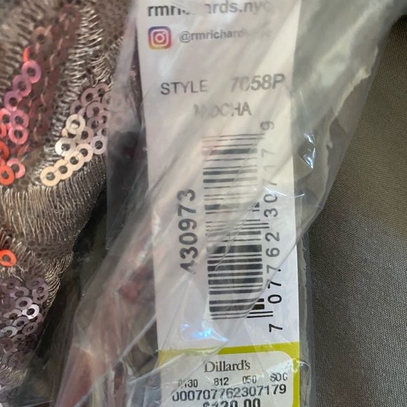 R&M Richards 14 Petite never worn it altered dress from Dillards. - Picture 4 of 5